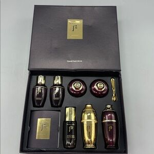 The History of Whoo HWANYU Imperial Youth Kit